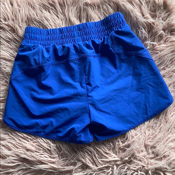 Running shorts - Picture 2 of 4